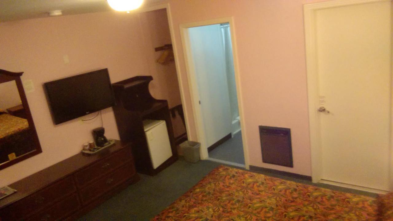El Rancho Motel Уотсънвил Екстериор снимка