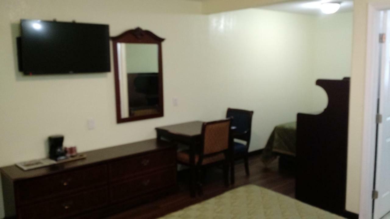 El Rancho Motel Уотсънвил Екстериор снимка
