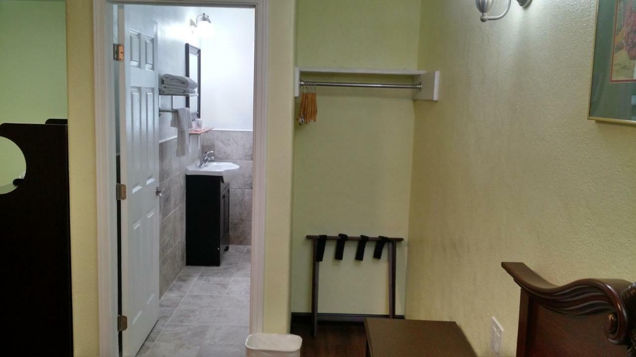 El Rancho Motel Уотсънвил Екстериор снимка